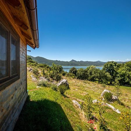 Boljesestre Lake Retreat Golubovci Exterior foto